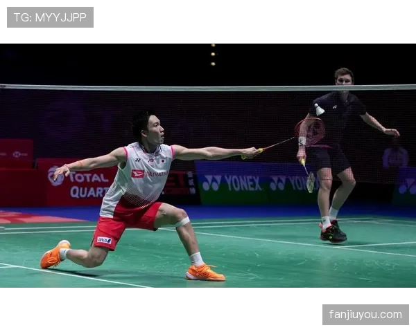 桃田贤斗比赛前竟然穿的不是运动鞋？这反差我真看懵了！